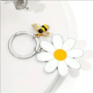Daisy and Bee Alloy Siver Keychain. New!